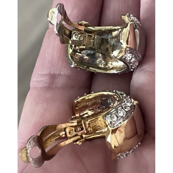 Vintage 90s Mogul curved gold tone blue & clear rhinestone clip on earrings - Picture 9 of 9